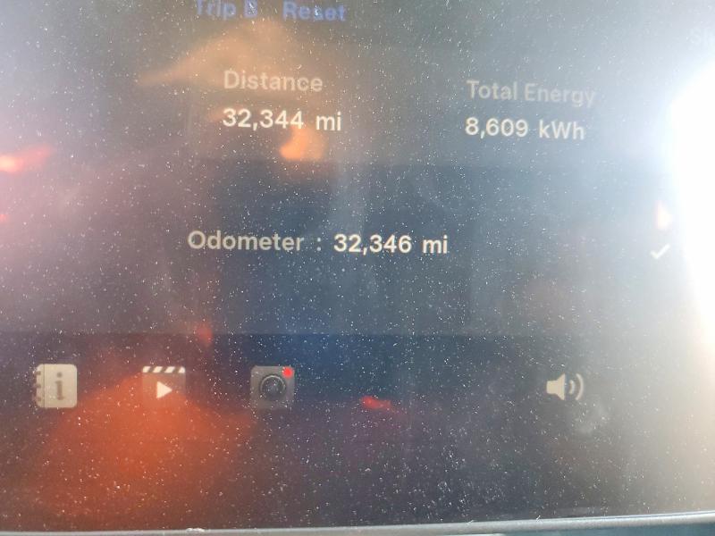 45818766 :رقم المزاد ، 7SAYGDEE3PF785574 vin ، 2023 Tesla Model Y مزاد بيع