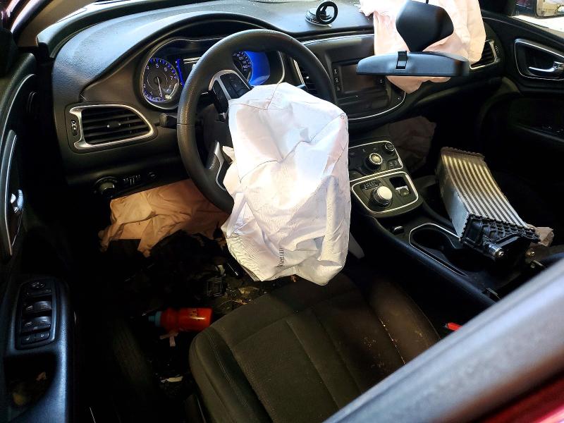 47630766 :رقم المزاد ، 1C3CCCAB6FN574592 vin ، 2015 Chrysler 200 مزاد بيع
