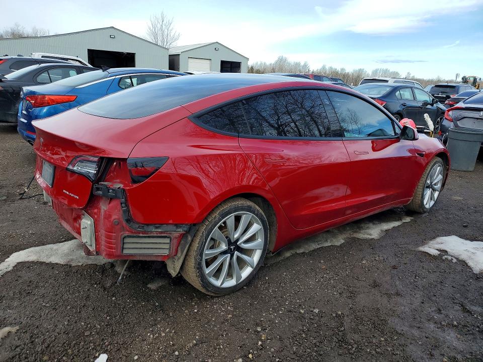 41815226 :رقم المزاد ، 5YJ3E1EB3JF134860 vin ، 2018 Tesla Model 3 مزاد بيع