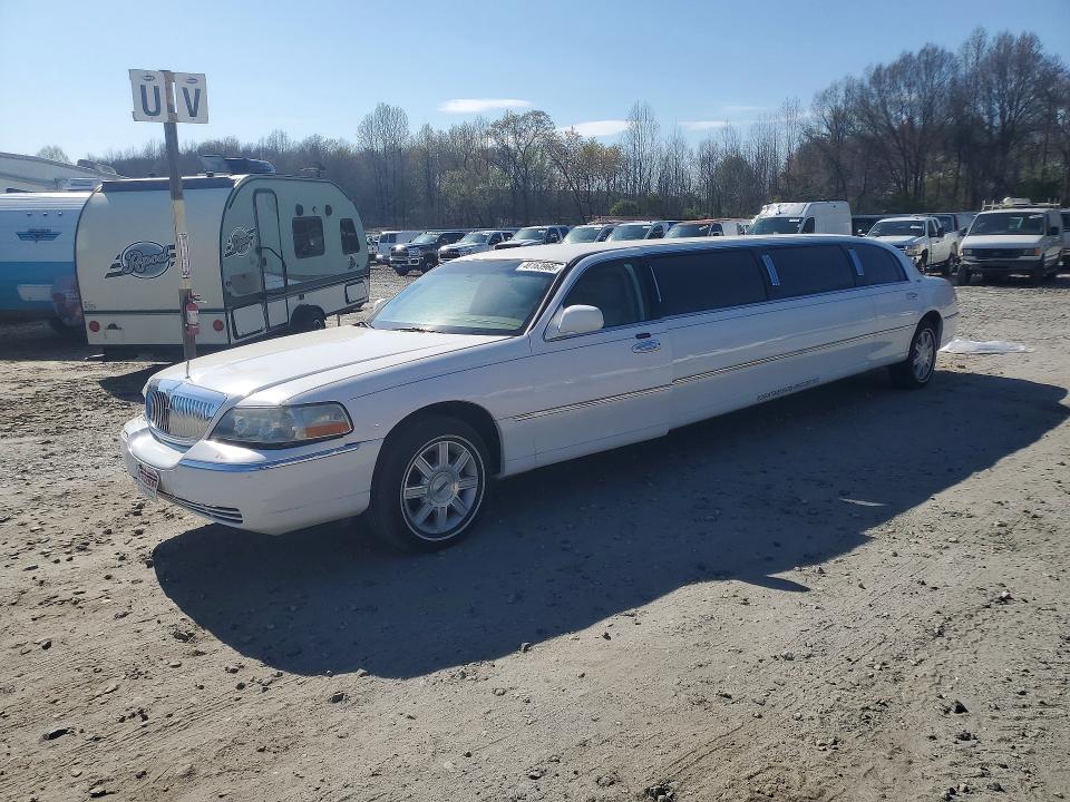 Aukcja sprzedaży 2008 Lincoln Town Car, vin: 2L1FM88W08X658708, numer aukcji: 46163966