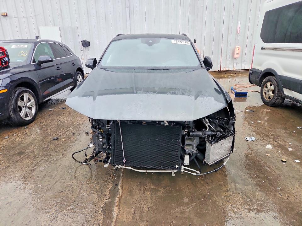 78422395 :رقم المزاد ، WA1AWBF7XND016512 vin ، 2022 Audi Sq7 مزاد بيع