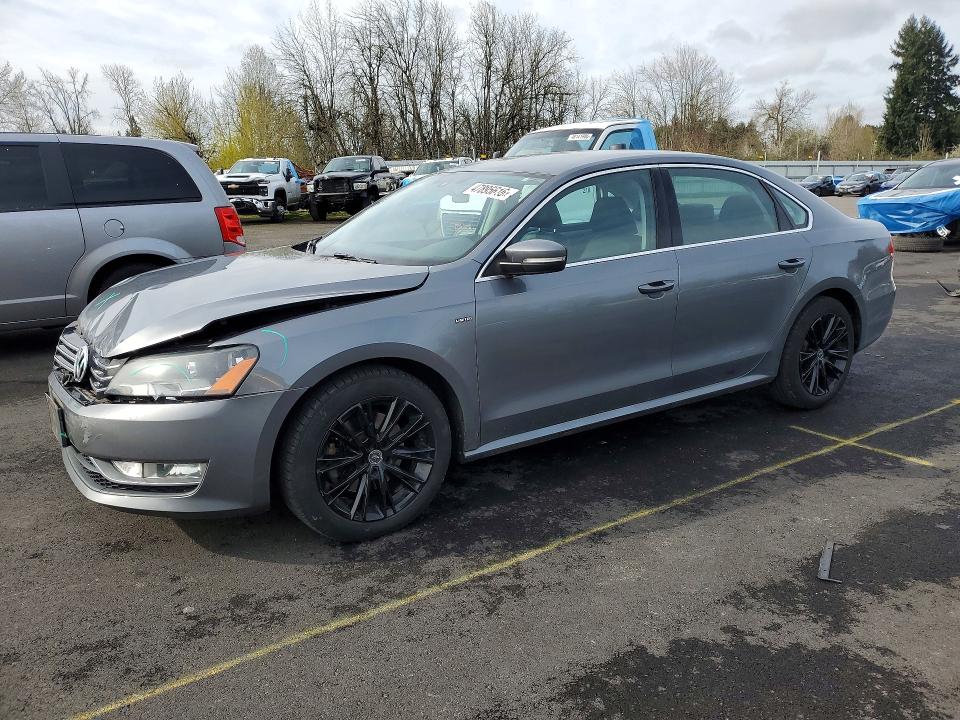 Продаж на аукціоні авто 2015 Volkswagen Passat, vin: 1VWAT7A34FC105285, номер лоту: 47895616