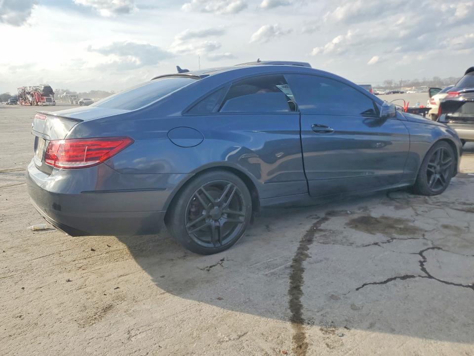 Продажа на аукционе авто 2015 Mercedes-benz E, vin: WDDKJ6FB2FF305352, номер лота: 41618366
