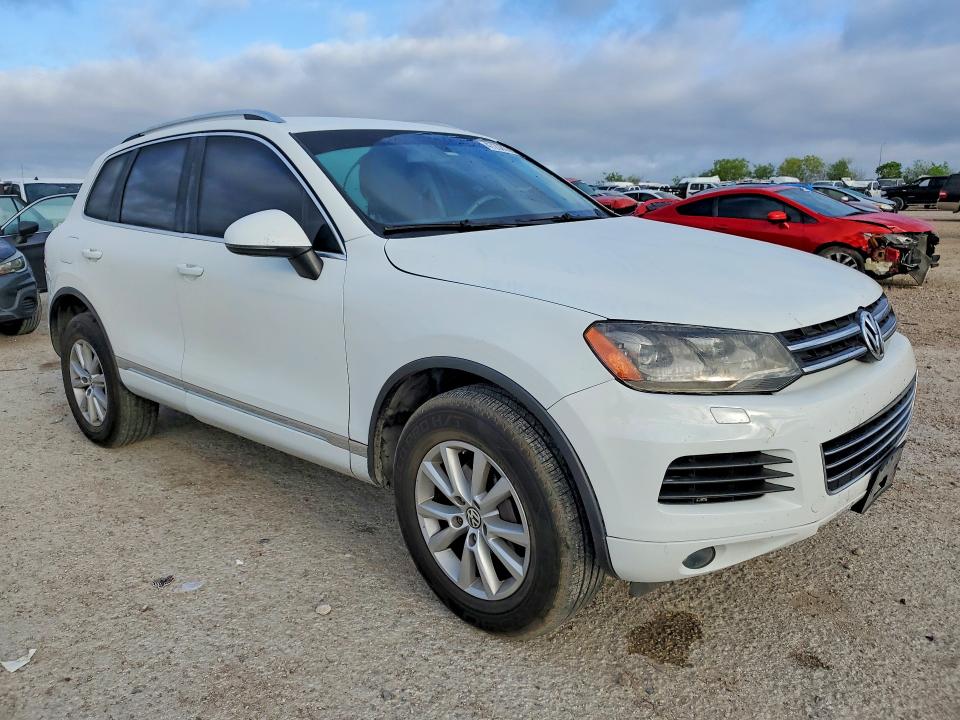 Продажа на аукционе авто 2013 Volkswagen Touareg, vin: WVGEF9BP8DD005895, номер лота: 47208036
