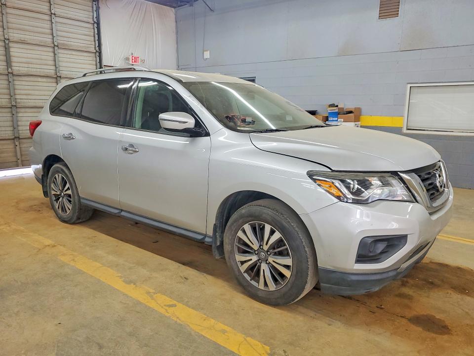 47806016 :رقم المزاد ، 5N1DR2MM0HC629456 vin ، 2017 Nissan Pathfinder مزاد بيع