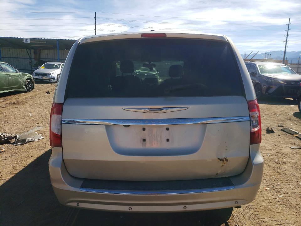 2015 Chrysler Town & Country მანქანა იყიდება აუქციონზე, vin: 2C4RC1CG7FR526511, აუქციონის ნომერი: 46823546