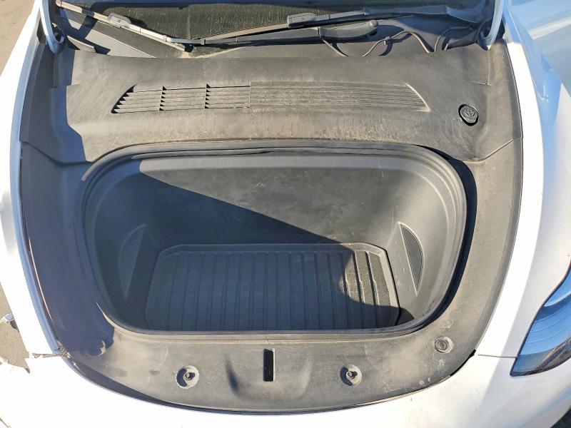 79628855 :رقم المزاد ، 5YJYGDEE2MF196265 vin ، 2021 Tesla Model Y مزاد بيع
