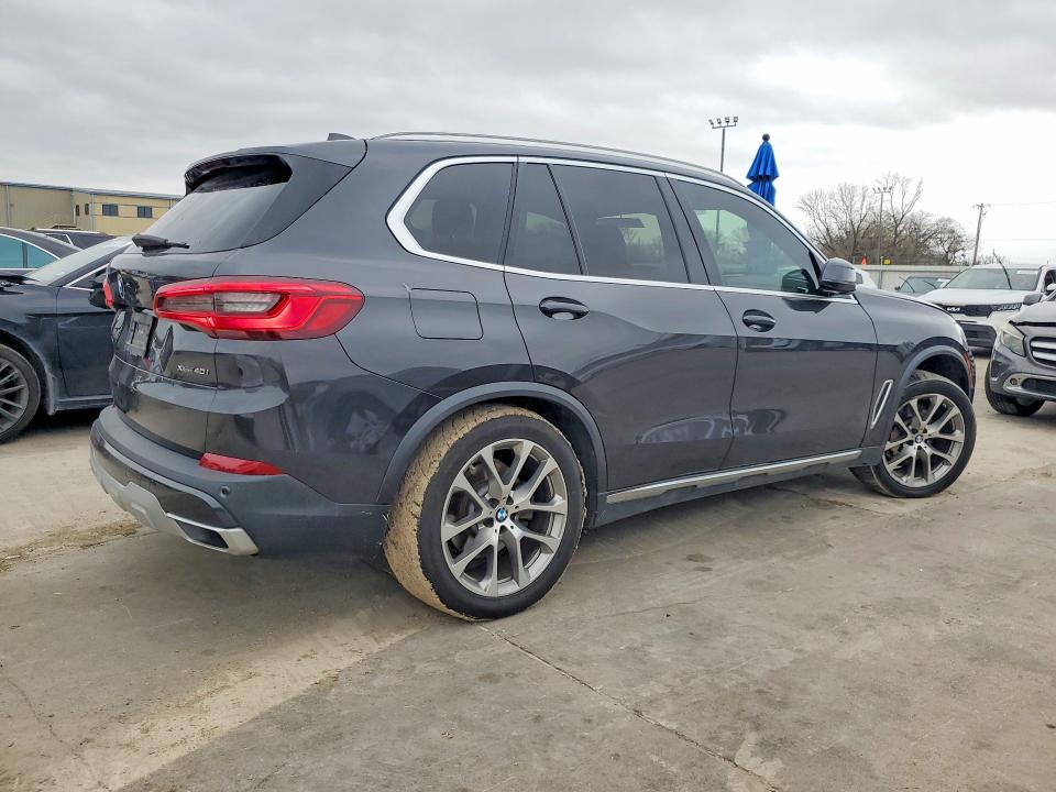 45591156 :رقم المزاد ، 5UXCR6C55KLL35705 vin ، 2019 Bmw X5 مزاد بيع