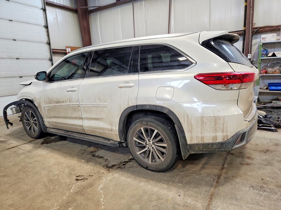 79780645 :رقم المزاد ، 5TDJZRFH1JS553203 vin ، 2018 Toyota Highlander مزاد بيع