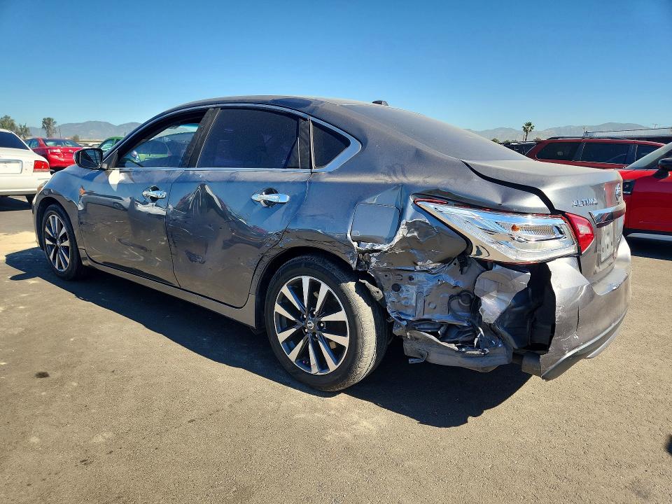 2017 Nissan Altima მანქანა იყიდება აუქციონზე, vin: 1N4AL3AP3HC241771, აუქციონის ნომერი: 46757266