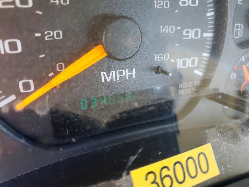 46724566 :رقم المزاد ، 1GCHK24U21E261639 vin ، 2002 Chevrolet Silverado 1500hd مزاد بيع