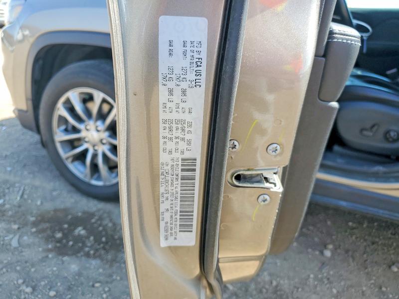 48107726 :رقم المزاد ، 1C4PJLLB9KD411676 vin ، 2019 Jeep Cherokee مزاد بيع