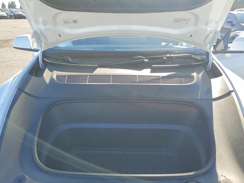 46662866 :رقم المزاد ، 7SAYGDEE4TF374324 vin ، 2026 Tesla Model Y مزاد بيع