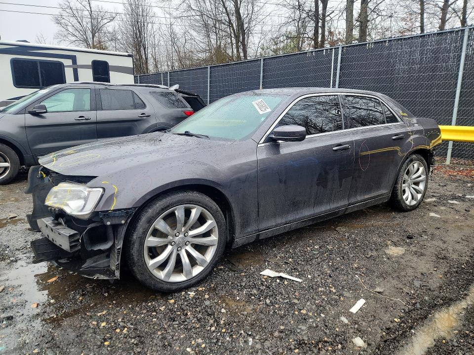 Auction sale of the 2017 Chrysler 300, vin: 2C3CCAAG0HH599757, lot number: 79536825