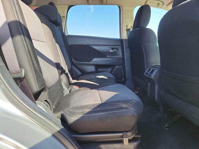 Продаж на аукціоні авто 2019 Mitsubishi Outlander, vin: JA4AD2A36KJ000136, номер лоту: 46260846