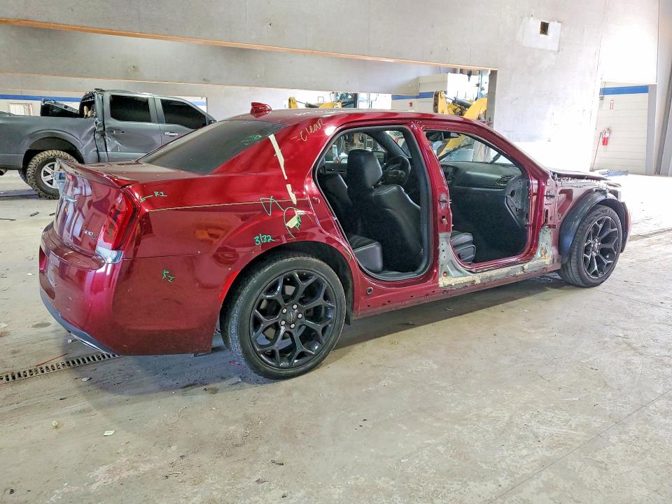 Продажа на аукционе авто 2019 Chrysler 300, vin: 2C3CCABT6KH581038, номер лота: 79118095