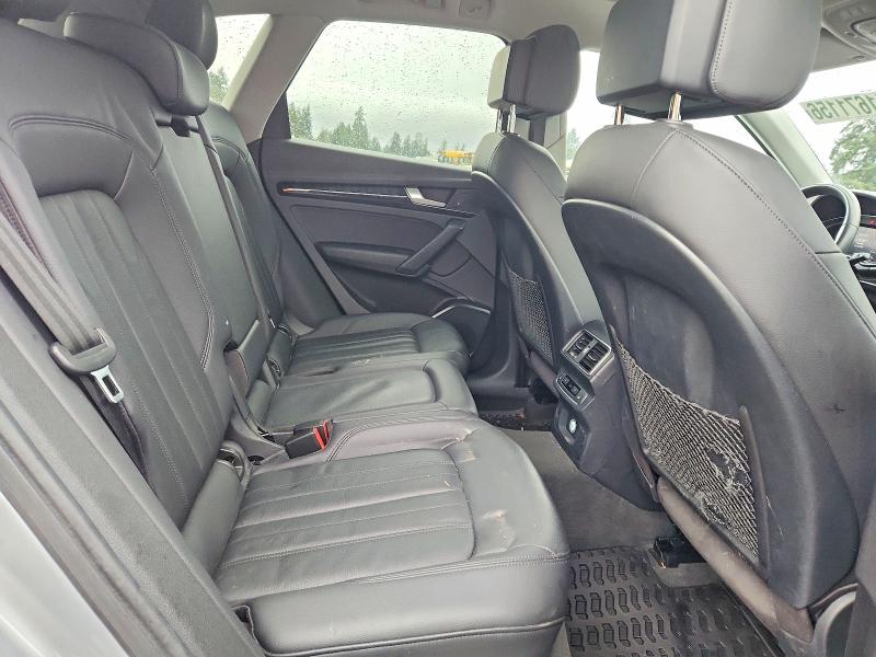 41671156 :رقم المزاد ، WA1BNAFY2J2242947 vin ، 2018 Audi Q5 مزاد بيع