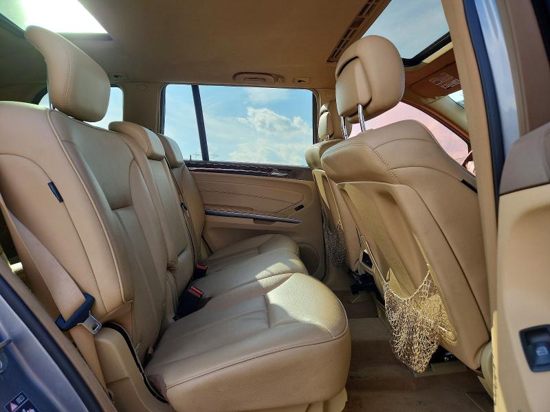 78880675 :رقم المزاد ، 4JGBF7BE8AA566956 vin ، 2010 Mercedes-benz Gl مزاد بيع