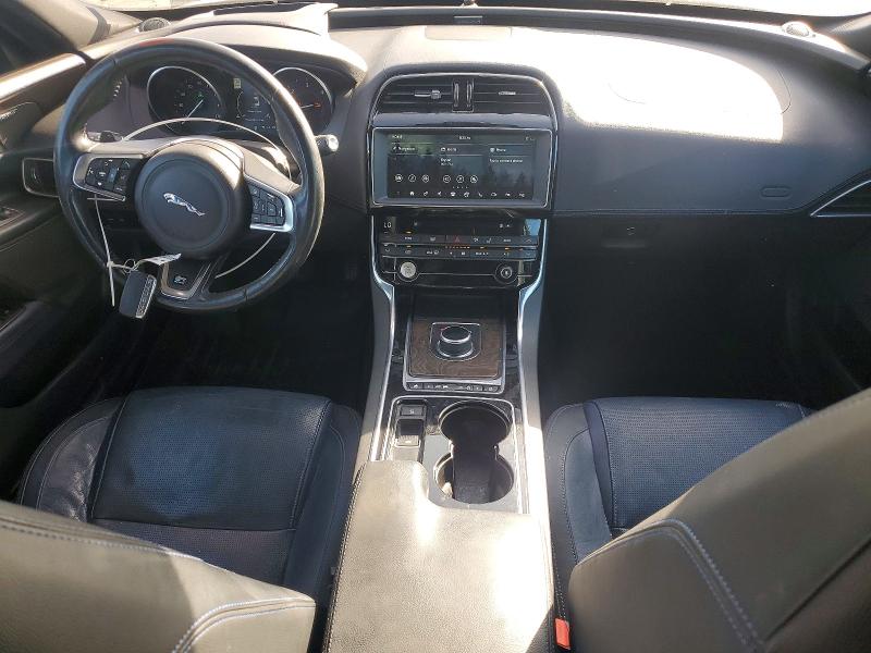 45729976 :رقم المزاد ، SAJAF4BN8HA968860 vin ، 2017 Jaguar Xe مزاد بيع