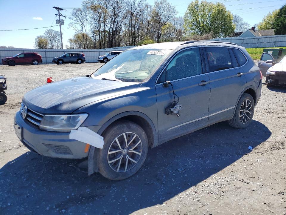 46509726 :رقم المزاد ، 3VV2B7AX1MM012332 vin ، 2021 Volkswagen Tiguan مزاد بيع