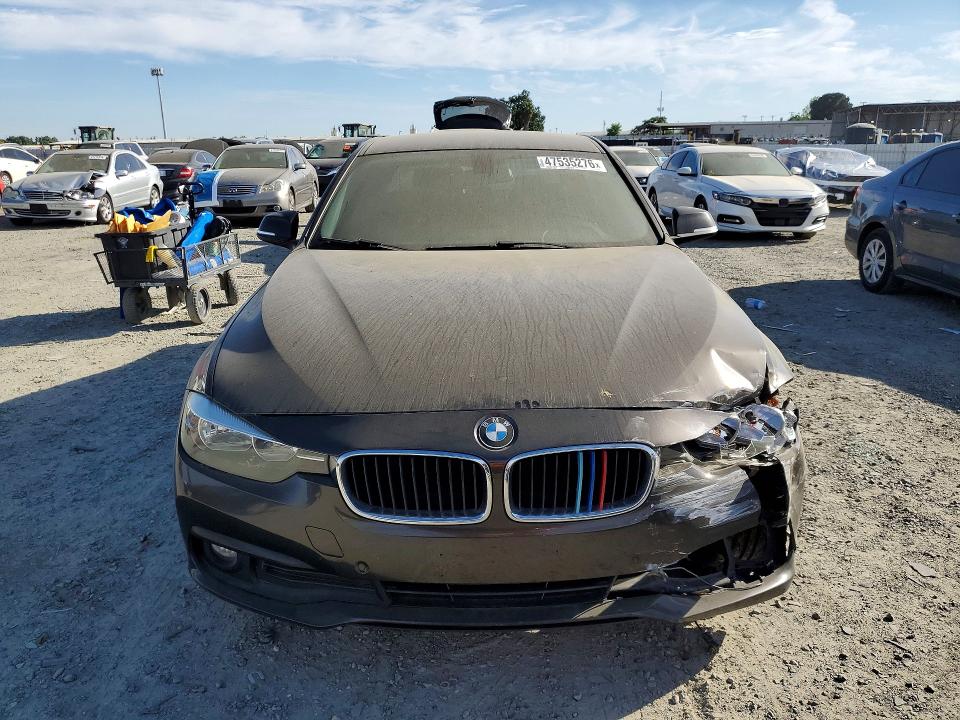 Продажа на аукционе авто 2016 Bmw 320, vin: WBA8A9C53GK618520, номер лота: 47535276