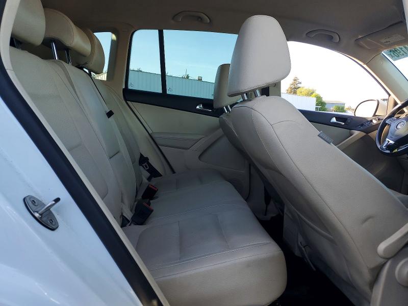 45474196 :رقم المزاد ، WVGAV7AX3GW596363 vin ، 2016 Volkswagen Tiguan مزاد بيع