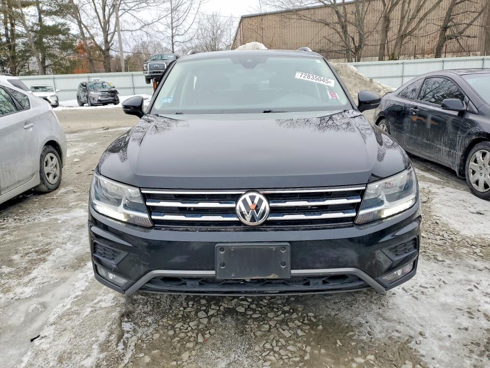 72835045 :رقم المزاد ، 3VV2B7AXXLM181795 vin ، 2020 Volkswagen Tiguan مزاد بيع