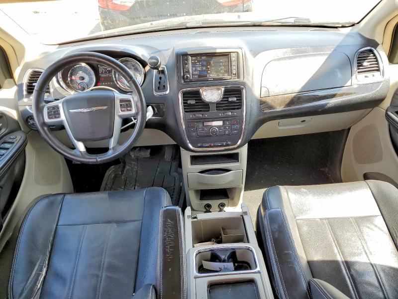47927346 :رقم المزاد ، 2C4RC1BG3DR776312 vin ، 2013 Chrysler Town & Country مزاد بيع