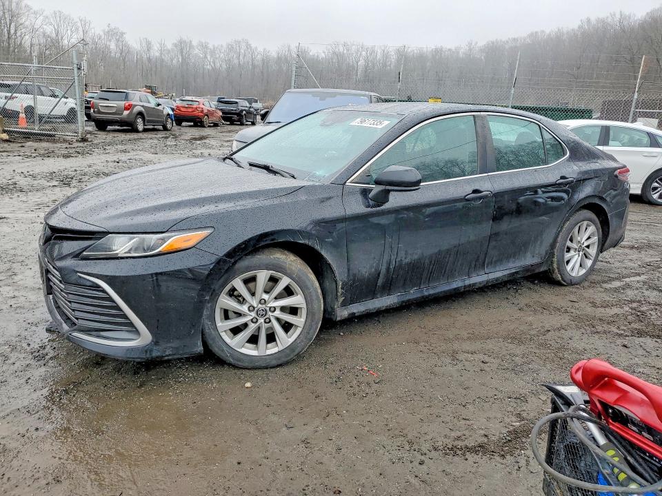 79617335 :رقم المزاد ، 4T1C11AK8NU664347 vin ، 2022 Toyota Camry مزاد بيع