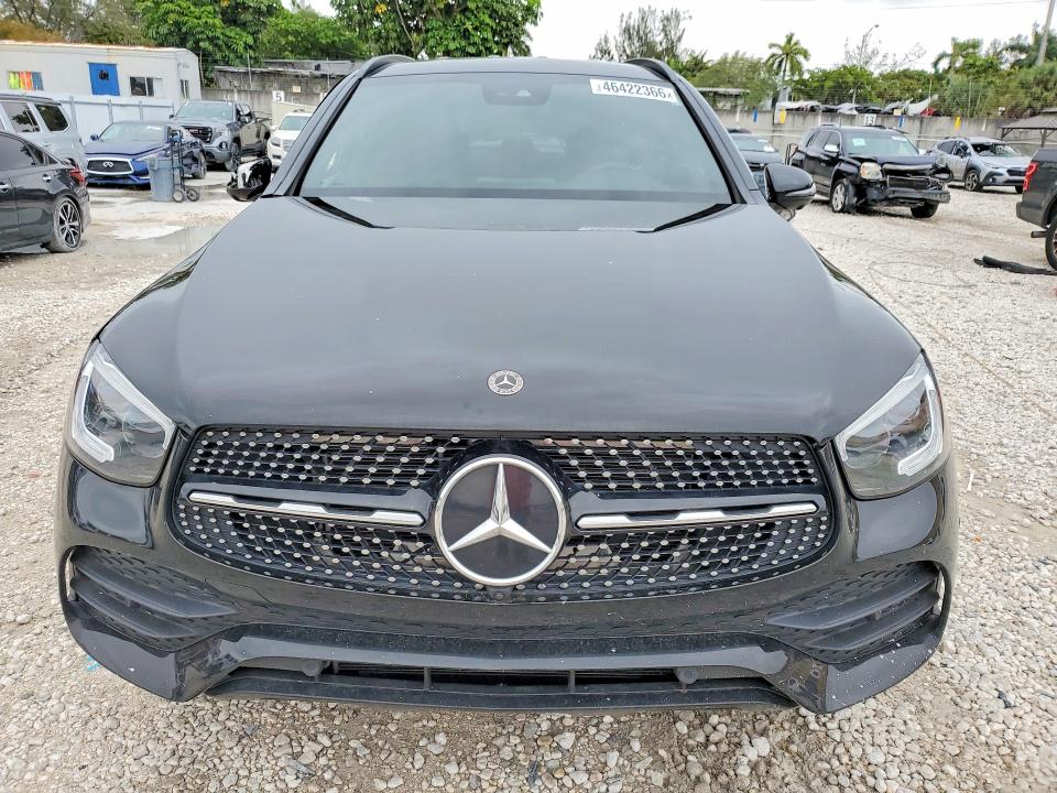 46422366 :رقم المزاد ، W1N0G8DBXNV372003 vin ، 2022 Mercedes-benz Glc مزاد بيع