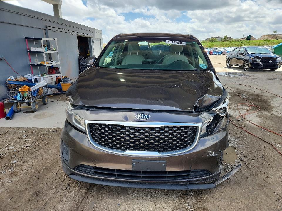 46437806 :رقم المزاد ، KNDMB5C13J6394203 vin ، 2018 Kia Sedona مزاد بيع
