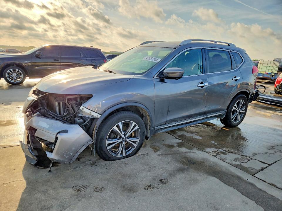 Продажа на аукционе авто 2017 Nissan Rogue, vin: 5N1AT2MT6HC869851, номер лота: 47721846