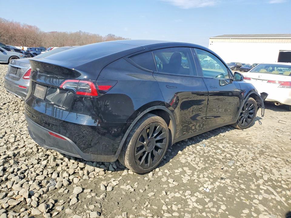 2022 Tesla Model Y მანქანა იყიდება აუქციონზე, vin: 7SAYGAEE7NF314992, აუქციონის ნომერი: 47229196
