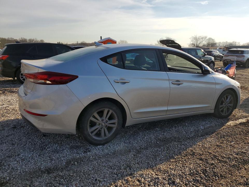 2017 Hyundai Elantra მანქანა იყიდება აუქციონზე, vin: 5NPD84LF5HH168152, აუქციონის ნომერი: 45443996