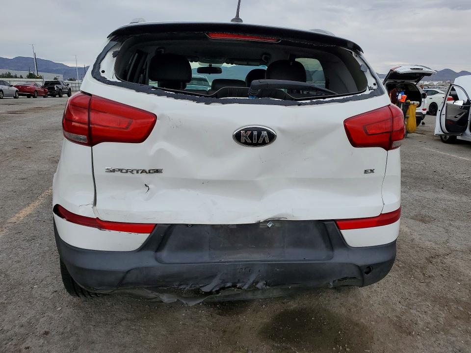 48274816 :رقم المزاد ، KNDPCCAC6G7817278 vin ، 2016 Kia Sportage مزاد بيع