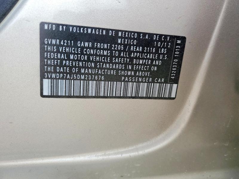 48033776 :رقم المزاد ، 3VWDP7AJ5DM237676 vin ، 2013 Volkswagen Jetta مزاد بيع