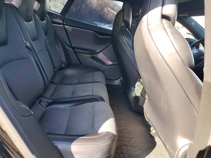 Продажа на аукционе авто 2018 Tesla Model S, vin: 5YJSA1E26JF266678, номер лота: 45641056