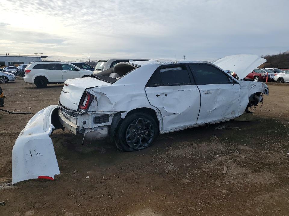 46544706 :رقم المزاد ، 2C3CCARG9NH193881 vin ، 2022 Chrysler 300 مزاد بيع
