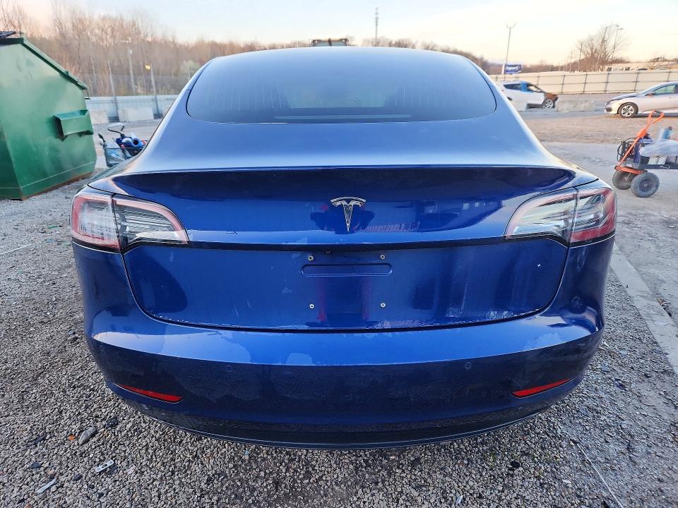 2018 Tesla Model 3 მანქანა იყიდება აუქციონზე, vin: 5YJ3E1EB0JF054786, აუქციონის ნომერი: 45843416