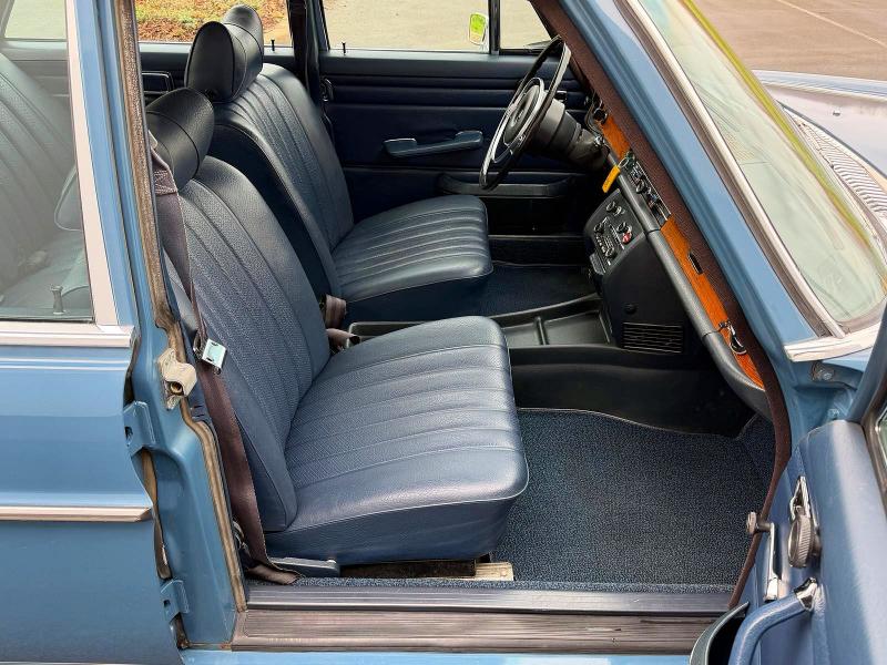 Продажа на аукционе авто 1972 Mercedes-benz 250, vin: 11401112009465, номер лота: 79132635