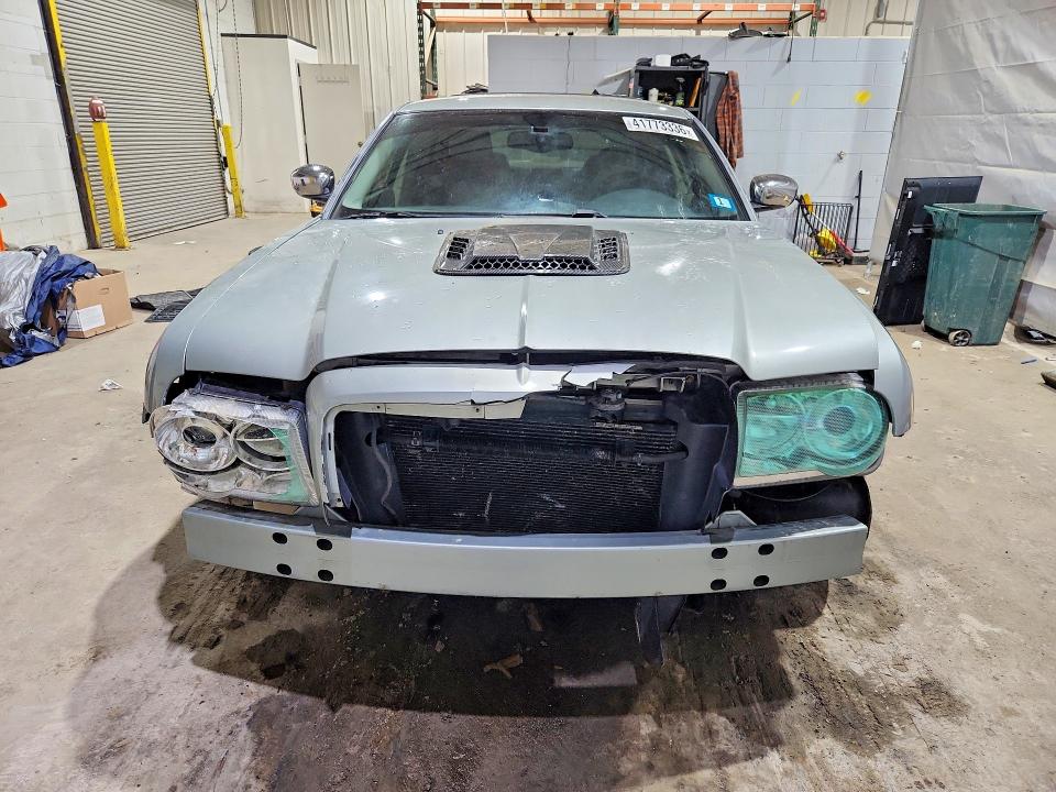 41773336 :رقم المزاد ، 2C3KA63H46H105840 vin ، 2006 Chrysler 300c مزاد بيع