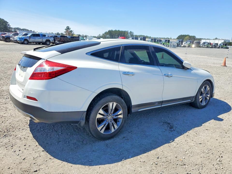 2015 Honda Crosstour მანქანა იყიდება აუქციონზე, vin: 5J6TF2H5XFL002797, აუქციონის ნომერი: 46637226