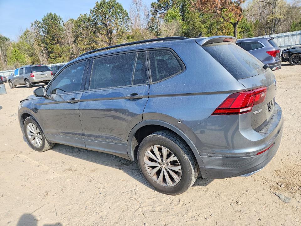 Продажа на аукционе авто 2020 Volkswagen Tiguan, vin: 3VV1B7AX6LM103056, номер лота: 47346476
