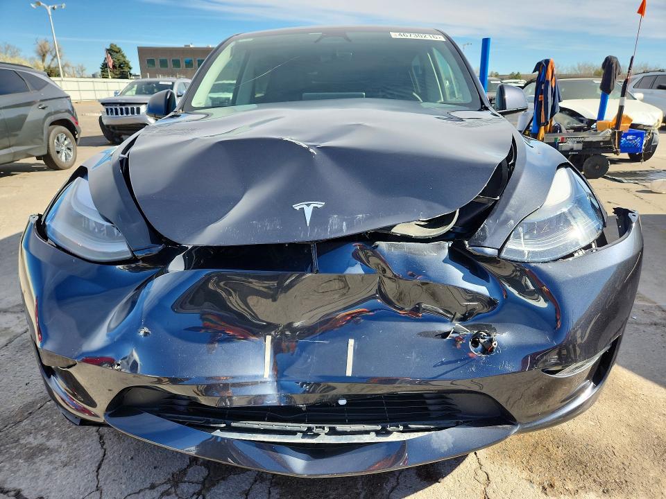 46730216 :رقم المزاد ، 7SAYGDEE3SF281776 vin ، 2025 Tesla Model Y مزاد بيع