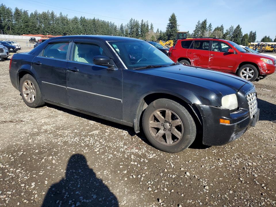2006 Chrysler 300 მანქანა იყიდება აუქციონზე, vin: 2C3KA53GX6H200632, აუქციონის ნომერი: 47996036