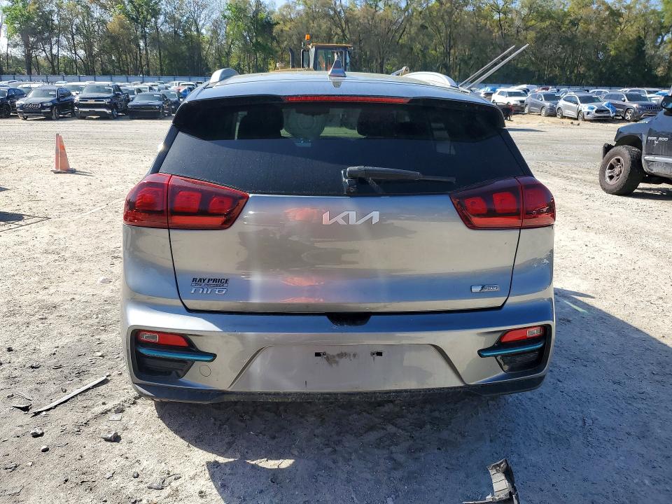 2022 Kia Niro Ev მანქანა იყიდება აუქციონზე, vin: KNDCC3LG7N5121925, აუქციონის ნომერი: 45536386