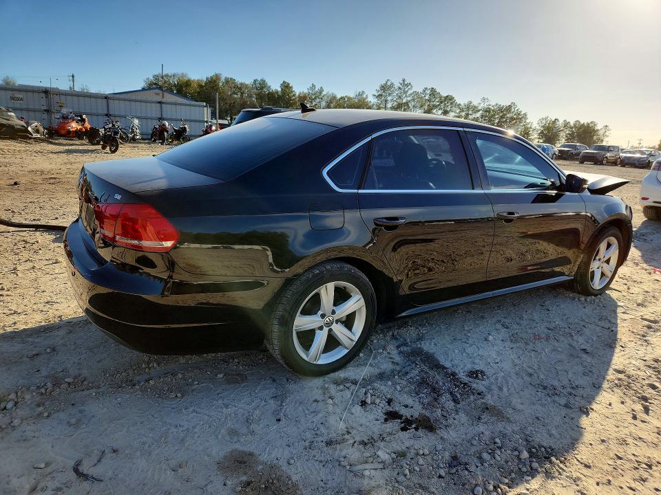 41704566 :رقم المزاد ، 1VWBH7A31EC015676 vin ، 2014 Volkswagen Passat مزاد بيع