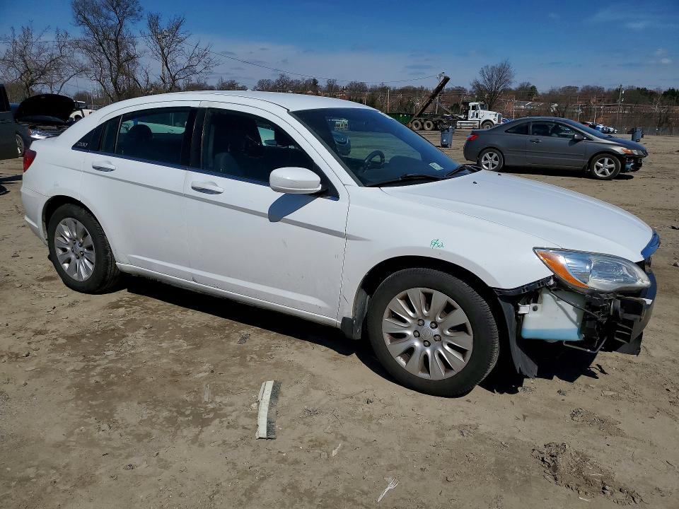 Продаж на аукціоні авто 2013 Chrysler 200, vin: 1C3CCBAB8DN641653, номер лоту: 46372656