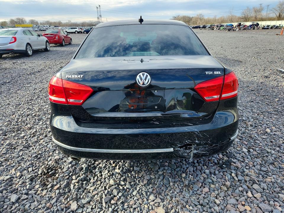 47723906 :رقم المزاد ، 1VWCN7A35EC042554 vin ، 2014 Volkswagen Passat مزاد بيع