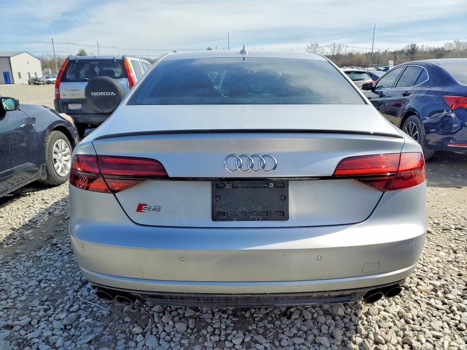 2017 Audi S8 მანქანა იყიდება აუქციონზე, vin: WUAJ5AFD0HN900064, აუქციონის ნომერი: 47042076